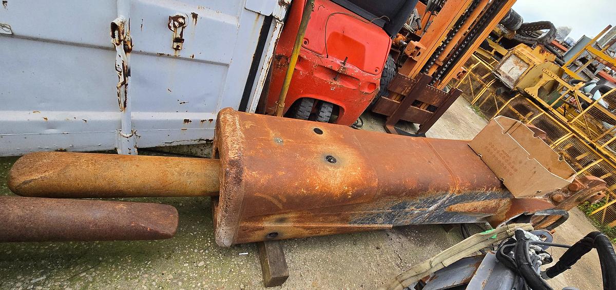 Usato 2015 Martello demolitore Sandvik BR 4510 - 2.400kg Demolition hammer