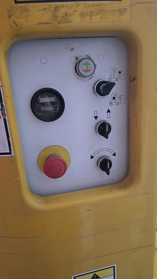 Usato 2000 Piattaforma elevatrice Pinguely-Haulotte HM 10P - Lifting platform