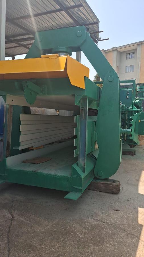 Ricondizionato 2003 Macpresse MAC 108 L - Baling press