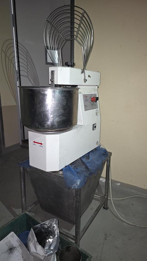 Usato 2005 Impastatrice a spirale Gemignani GM 20 - Spiral mixer