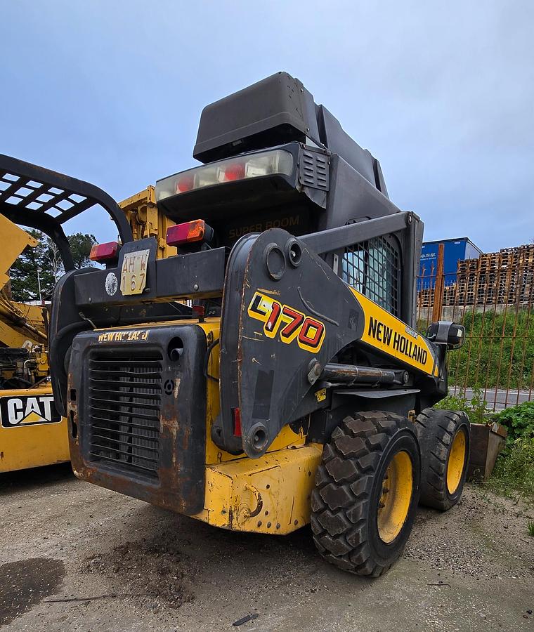 Usato 2005 Pala Gommata, NEW HOLLAND LB 115 B-4PS - Wheel Loader