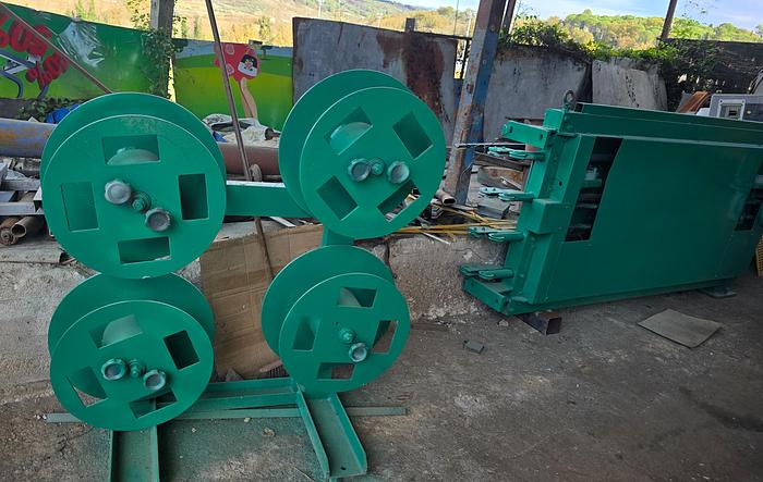 Usato 2003 Pressa Imballatrice ORMIC 80x90 - 70T - Baling Press