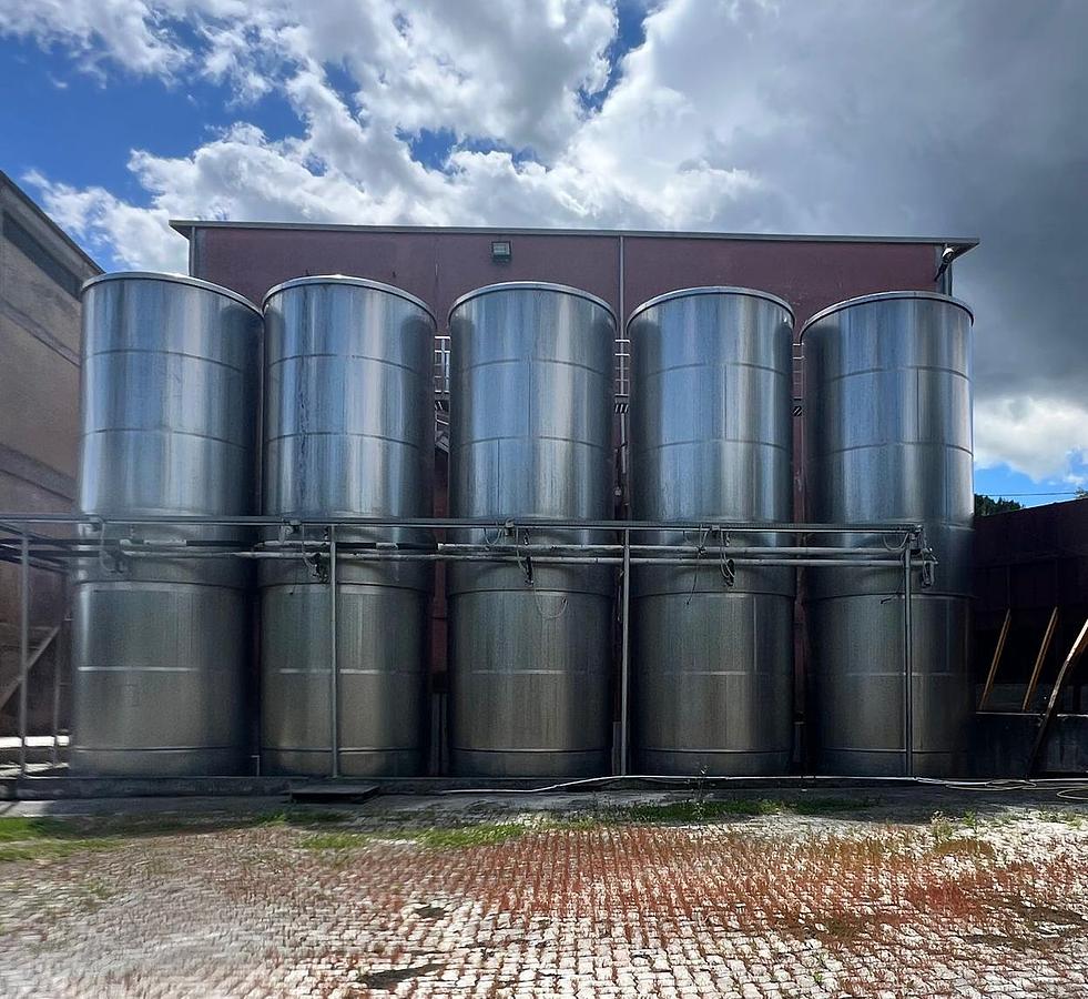 Usato Serbatoi vinificatori e stoccaggio Totale acciaio - Winemaking and storage tanks