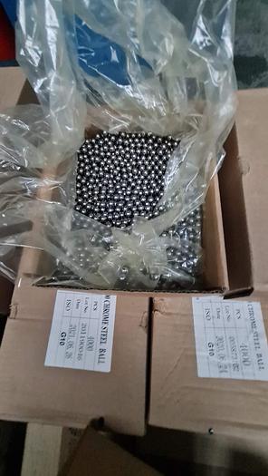 Stock di Cuscinetti, materiale finito (nuovo) e semilavorato per cuscinetti