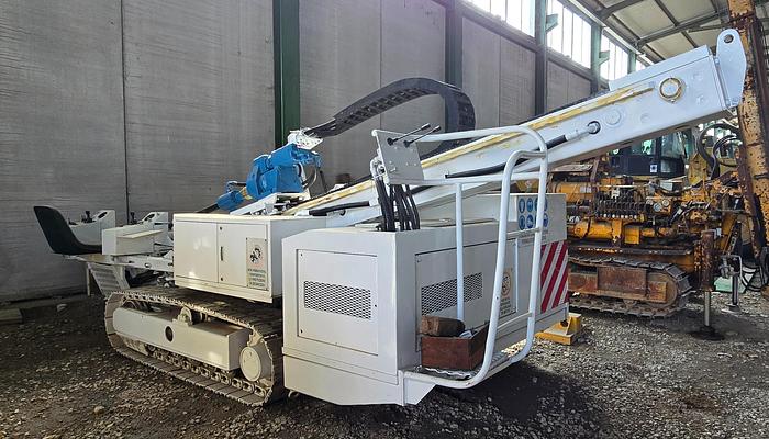 Usato Perforatrice ELLETTARI GEOTECNICA modello EG 2312-8DR