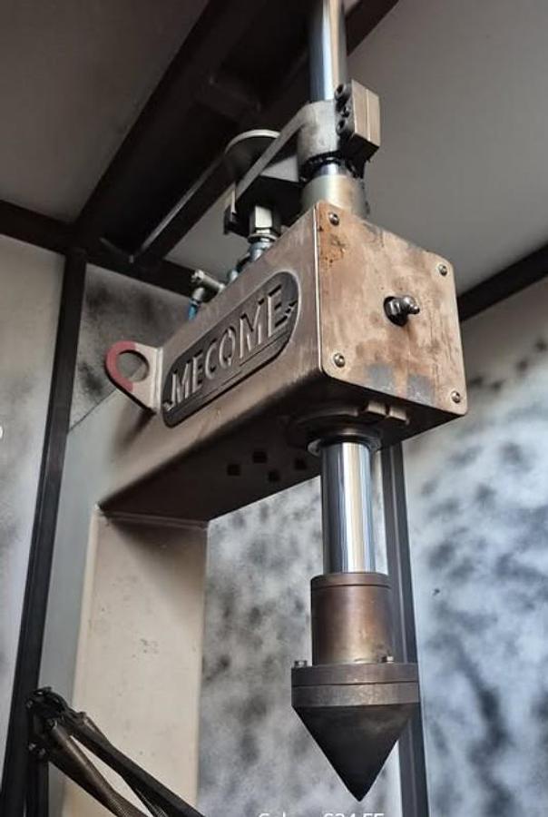 Usato 2020 Posizionatore per Saldatura MECOME TRK15CSP - Welding positioner