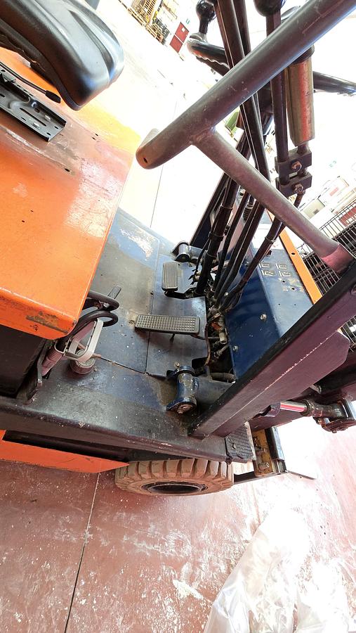 Usato 2005 Elevator TOYOTA 4FB20 - Electric lift with hydraulic clamp