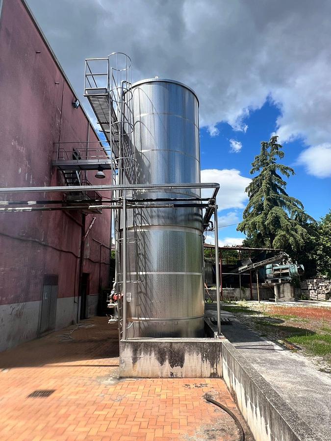 Usato Serbatoi vinificatori e stoccaggio Totale acciaio - Winemaking and storage tanks