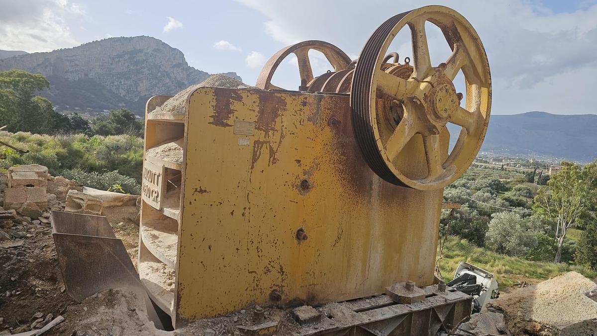 Usato 2001 Frantoio a mascelle Loro & Parisini 1250 CR - Jaw crusher