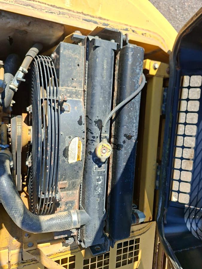 Usato 1999 Caterpillar 317B LN