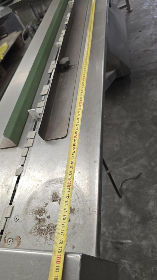 Usato 2001 confezionatrice flow pack PFM 2000 - Flow pack packaging machine