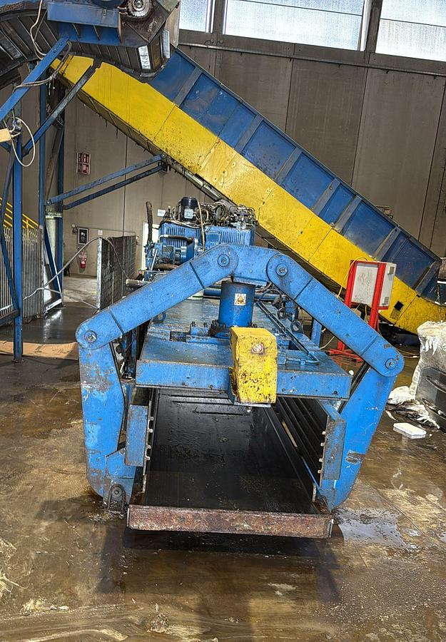 Usato 2003 Pressa imballatrice  Zagib L19