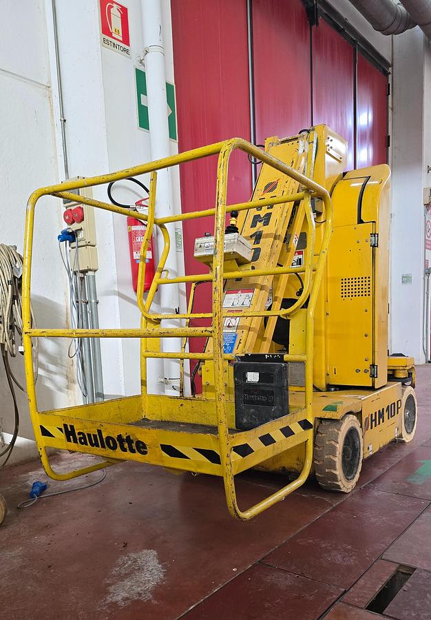 Usato 2000 Piattaforma elevatrice Pinguely-Haulotte HM 10P - Lifting platform
