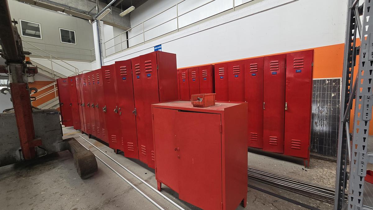 Usato Stock Armadietti Metallici Usati - Used Metal Lockers Stock