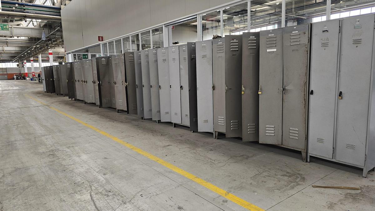 Usato Stock Armadietti Metallici Usati - Used Metal Lockers Stock