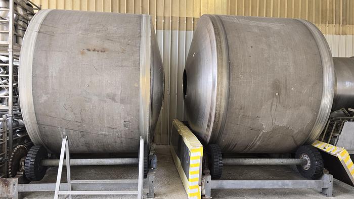 Usato Zangola automatica sottovuoto LUTETIA e POSSENTI - industrial Churn