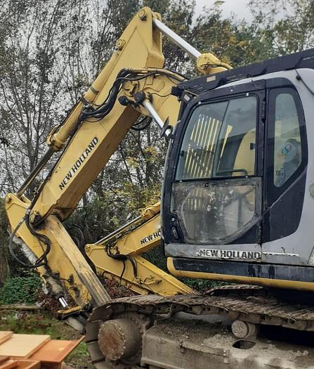 Usato 2007 New Holland E385
