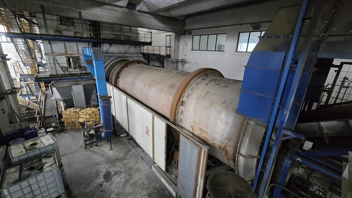 Usato 2000 Impianto Completo per Termodistruzione P.F.U.  e  Rifiuti ospedalieri con Generazione Energia Elettrica