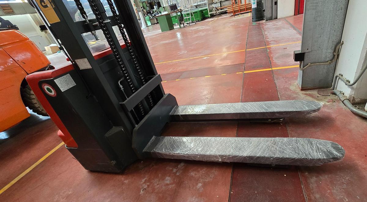 Usato 2018 Elevator NOBLELIFT ECL 10.16