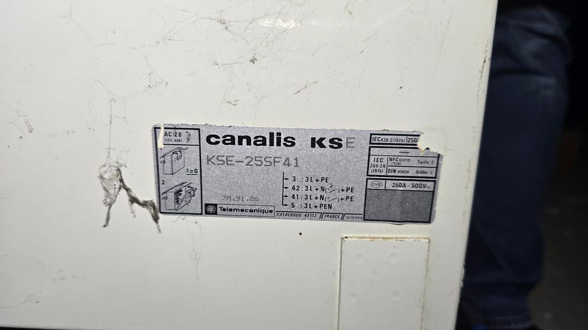 Usato 2001 Telemecanique CANALIS KSA