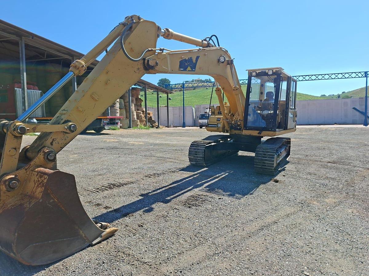 Usato 1999 Caterpillar 317B LN