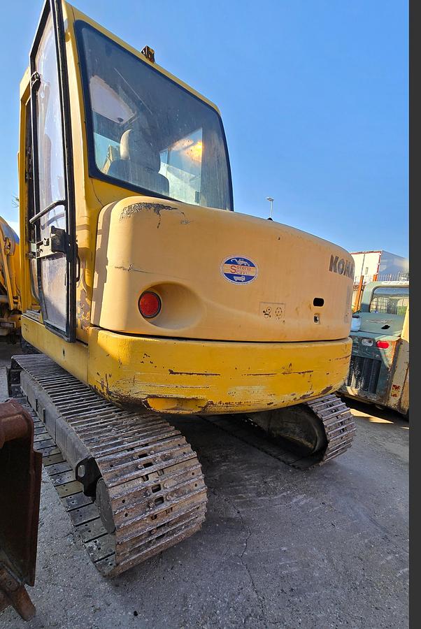 Usato 2001 Escavatore Komatsu PC 75 R - Excavator