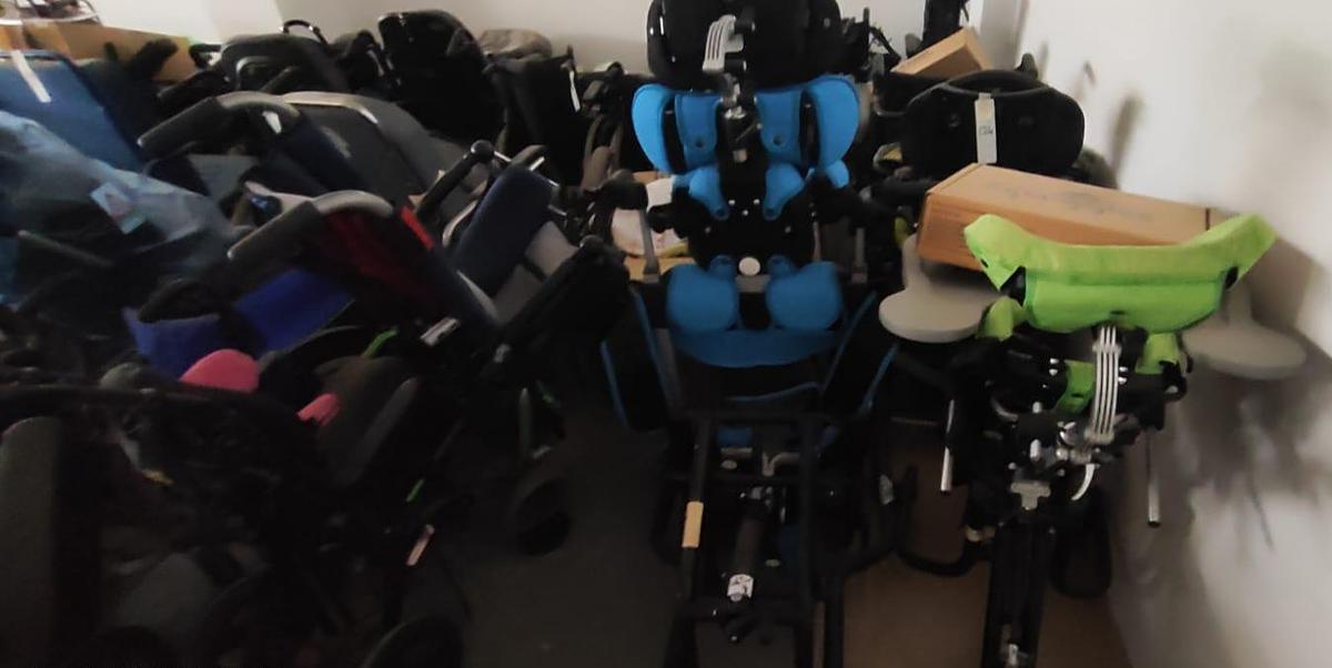 Usato STOCK Scooter Elettrici, Sistemi Posturali e Carrozzine – Mobility Scooters, Postural Systems and Wheelchairs 