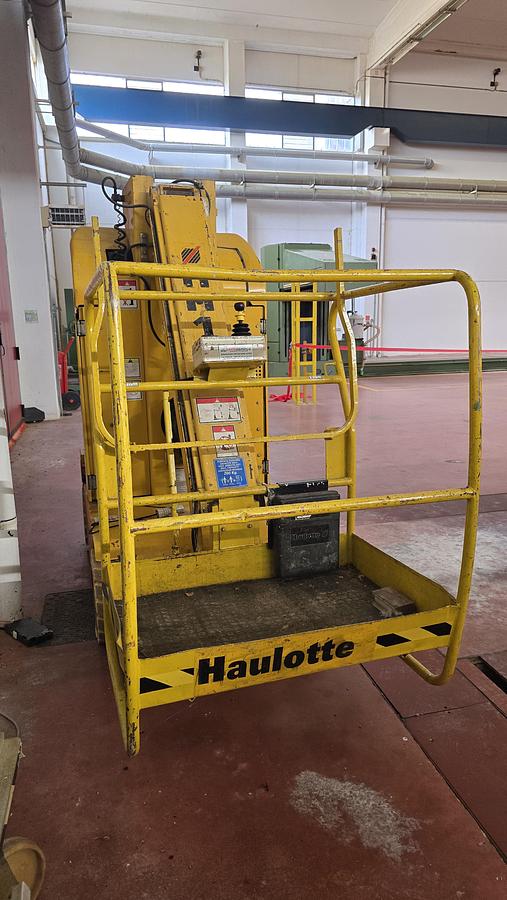 Usato 2000 Piattaforma elevatrice Pinguely-Haulotte HM 10P - Lifting platform