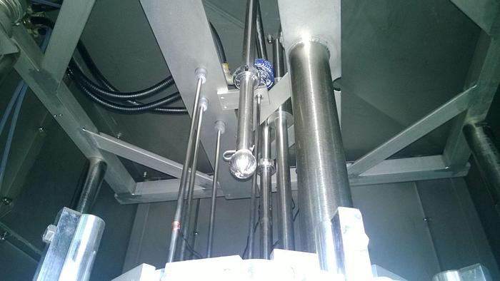 Used Kolbenfüllmaschine (Rundläufer)