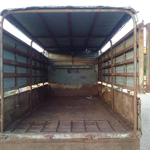 Usado 1983 TOYOTA Dyna BU30 / 300 livestock truck