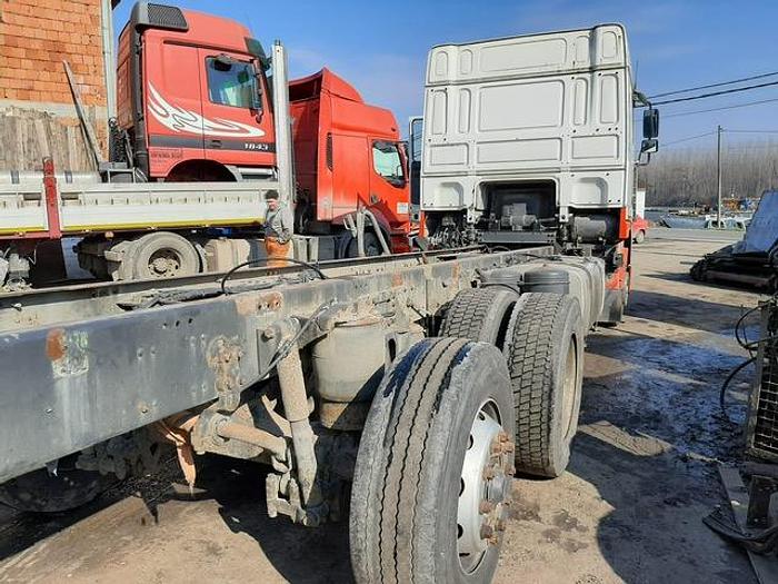 Gebruikt 2001 DAF 95 XF 430 6X2 MANUAL // CHASSIS // EURO 3