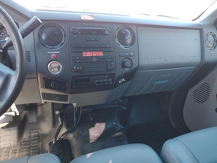 Used Altec AT40-MH 45ft Bucket Boom on 2016 Ford F550 4x4 Reg Cab Utility Truck - 05890