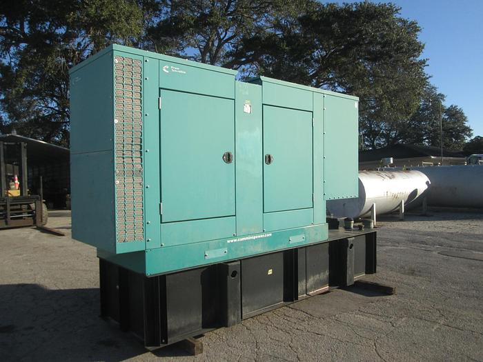 Used 2011 Cummins 100KW Generator