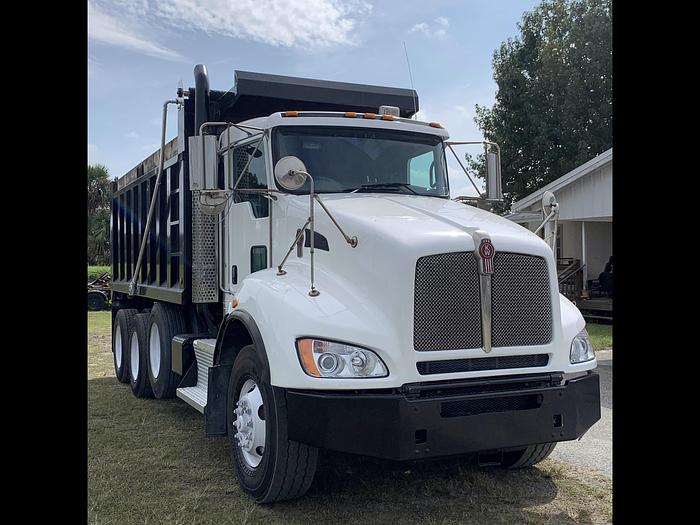 Used 2011 Kenworth T440 tri axle dump truck