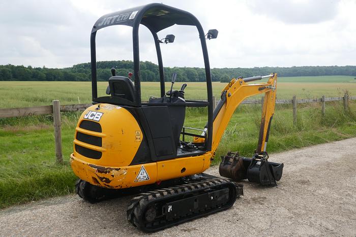 Used 2015 JCB 8018 CTS
