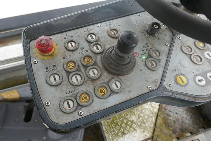 Used 2009 VOGELE SUPER 1803-2