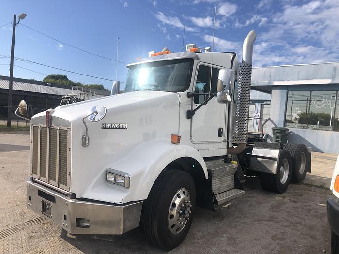 Used 2010 Kenworth T800