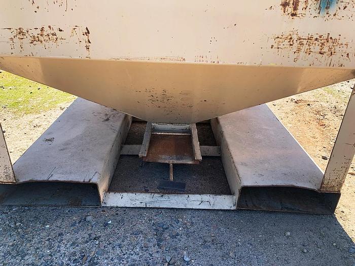 Used Bin, 40 CF, C/st, 48" x 48" x 30", Dry storage Tote #S743944