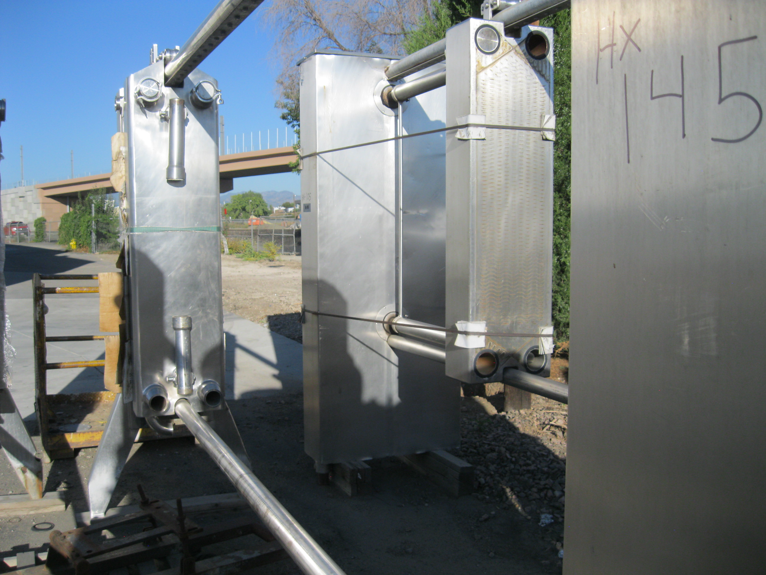 Used APV CREPACO CR5 HEAT EXCHANGER FRAME