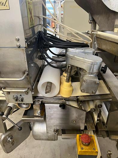 Used Extruder RHEON Type FN-208 with , YOM 1990.