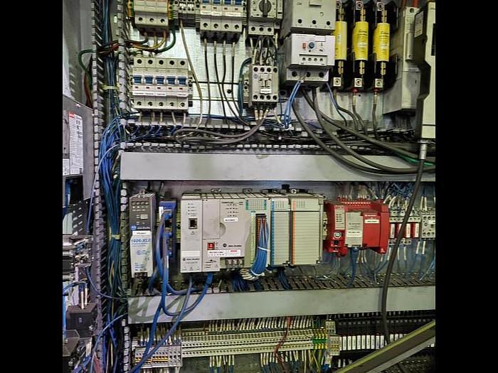 Used GRIFFIN 80 TON VERTICAL TRIM PRESS & SHUTTLE