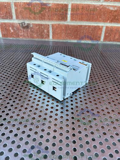 Used Lot of 3 - Bussmann  CH60J3 Fuse Holder 3 Pole 60 Amp 600 V