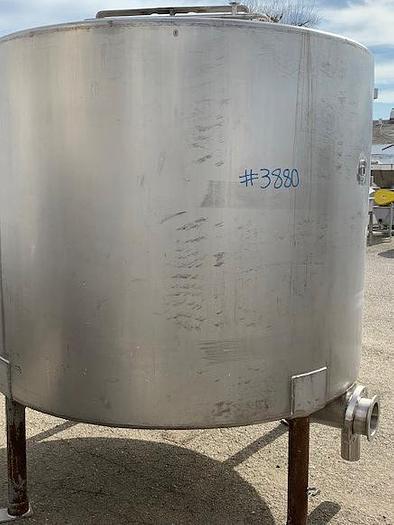 Used Highland Equipment 1,400 Gallon Stainless Steel Vertical  Mixing Tank