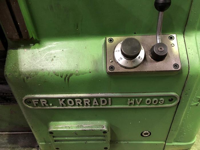 Gebraucht Werkzeugfräsmaschine - Universal KORRADI HV 003