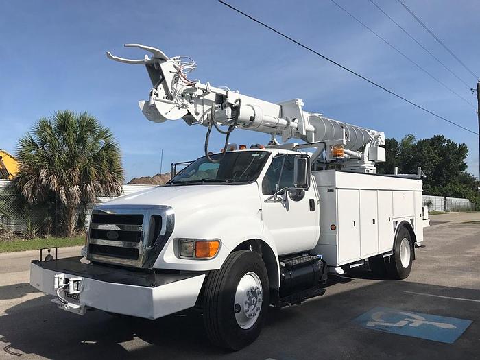 Used Terex Commander 4047 Digger Derrick on 2011 Ford F750 Utility Truck - 96711