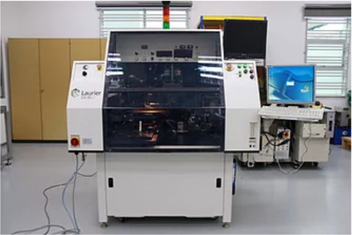 Used Laurier   DS9000 TR