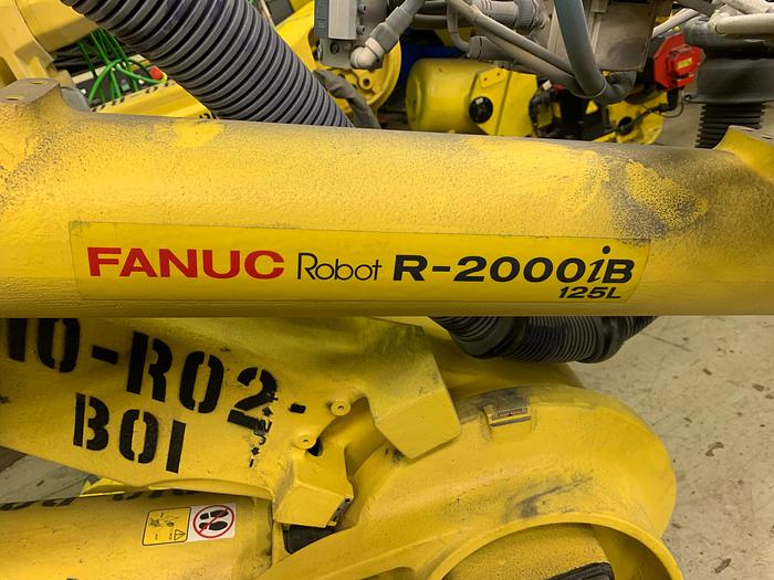 Used FANUC R2000iB/125L 6 AXIS CNC ROBOT WITH R30iA CONTROLLER