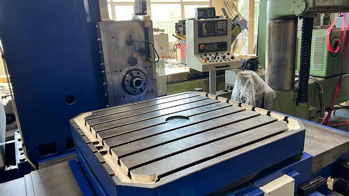 Used Wytaczarka CNC WPR-100