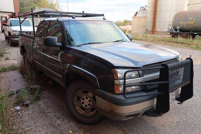 Used 2004 CHEVROLET 1500 SILVERADO 4X4 PICKUP TRUCK