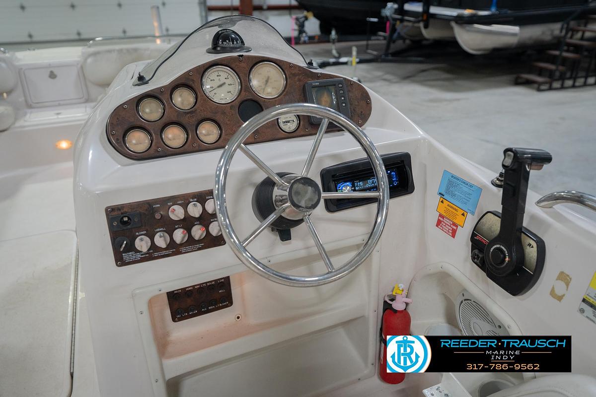 Used 2002 Hurricane SS232